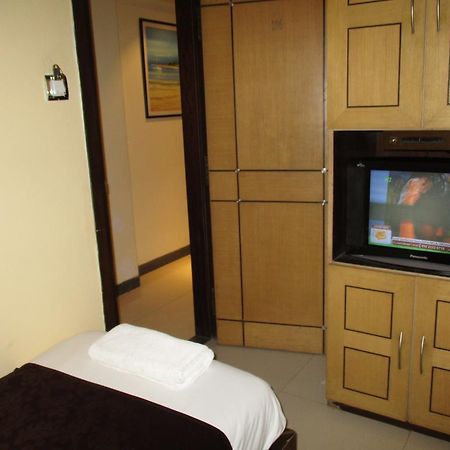 Hotel Sapna Marine Mumbai Exteriör bild